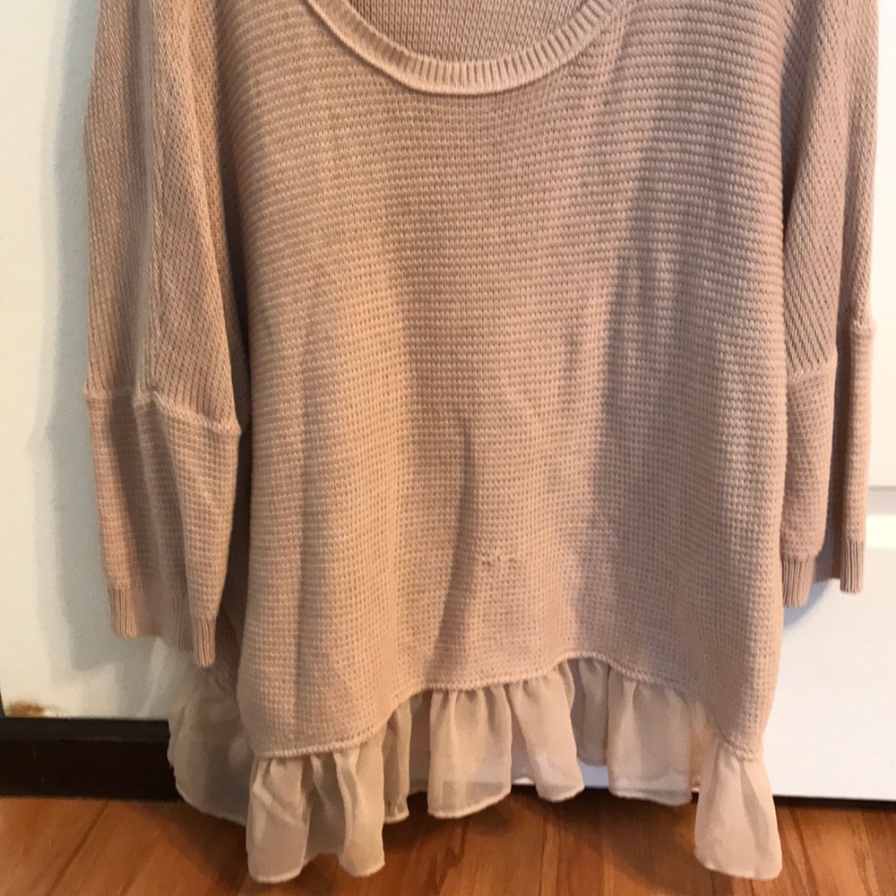 Lightweight Cute Sweater. - image 2